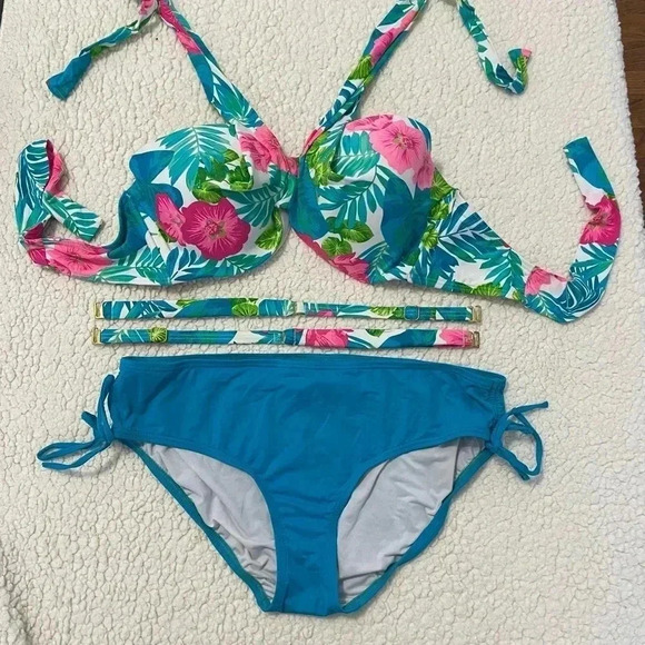 Coco Reef Other - Coco Reef Tropical 5-way bikini top with matching side draw string bottoms